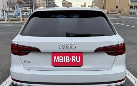 Audi A4, 2017 год, 1 640 000 рублей, 6 фотография