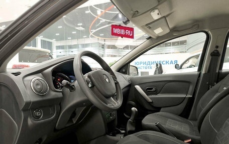 Renault Sandero II рестайлинг, 2016 год, 830 000 рублей, 20 фотография