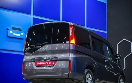 Honda Stepwgn IV, 2018 год, 2 250 000 рублей, 6 фотография