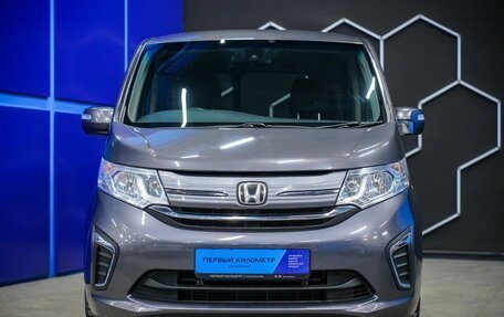 Honda Stepwgn IV, 2018 год, 2 250 000 рублей, 4 фотография