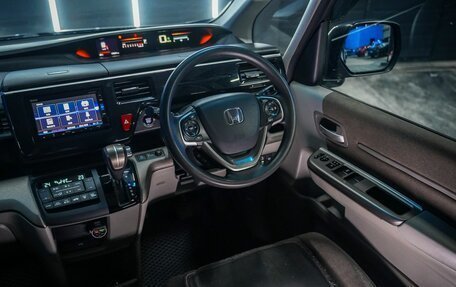 Honda Stepwgn IV, 2018 год, 2 250 000 рублей, 28 фотография