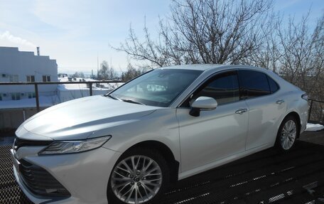 Toyota Camry, 2019 год, 2 650 000 рублей, 3 фотография