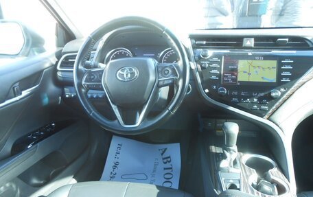 Toyota Camry, 2019 год, 2 650 000 рублей, 11 фотография