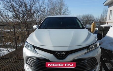 Toyota Camry, 2019 год, 2 650 000 рублей, 5 фотография