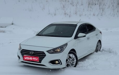 Hyundai Solaris II рестайлинг, 2019 год, 1 570 000 рублей, 1 фотография