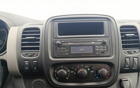 Renault Trafic, 2019 год, 2 340 000 рублей, 13 фотография