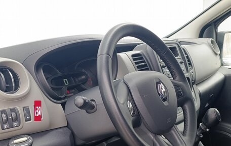 Renault Trafic, 2019 год, 2 340 000 рублей, 9 фотография