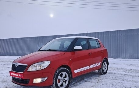 Skoda Fabia II, 2011 год, 585 000 рублей, 3 фотография