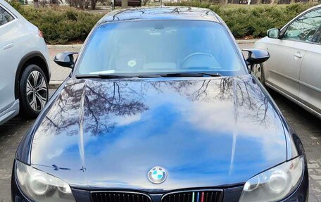 BMW 1 серия, 2008 год, 950 000 рублей, 24 фотография