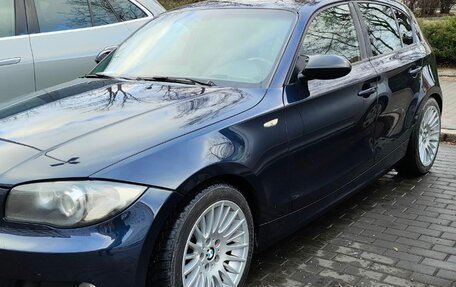 BMW 1 серия, 2008 год, 950 000 рублей, 27 фотография