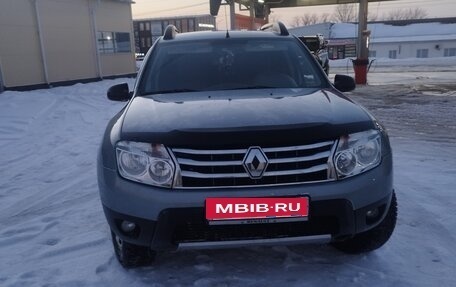 Renault Duster I рестайлинг, 2012 год, 715 000 рублей, 2 фотография