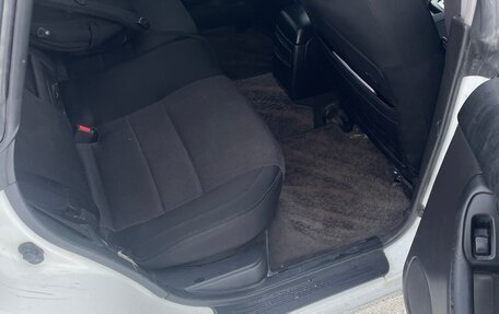 Subaru Legacy III, 2001 год, 620 000 рублей, 25 фотография