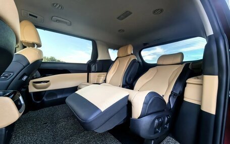 KIA Carnival, 2021 год, 4 700 000 рублей, 6 фотография