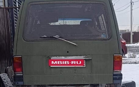 Nissan Vanette II, 1986 год, 370 000 рублей, 2 фотография