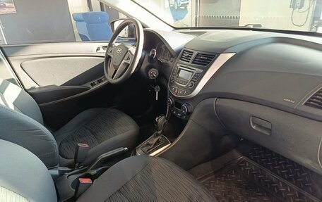 Hyundai Solaris II рестайлинг, 2015 год, 1 099 000 рублей, 8 фотография