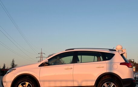 Toyota RAV4, 2015 год, 2 097 000 рублей, 14 фотография