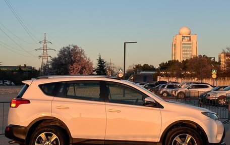 Toyota RAV4, 2015 год, 2 097 000 рублей, 11 фотография