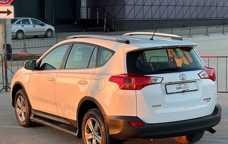 Toyota RAV4, 2015 год, 2 097 000 рублей, 18 фотография