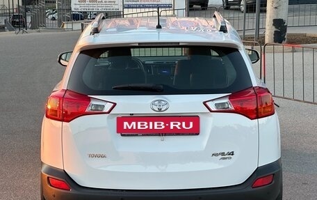 Toyota RAV4, 2015 год, 2 097 000 рублей, 21 фотография