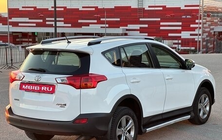 Toyota RAV4, 2015 год, 2 097 000 рублей, 23 фотография