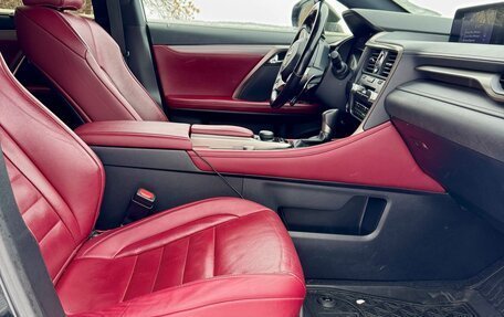 Lexus RX IV рестайлинг, 2017 год, 3 400 000 рублей, 19 фотография