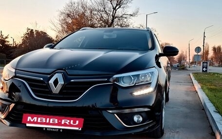 Renault Megane IV, 2018 год, 1 575 000 рублей, 3 фотография