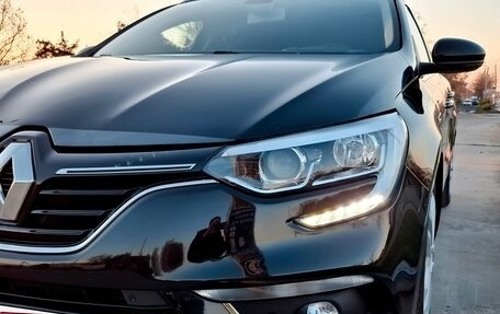 Renault Megane IV, 2018 год, 1 575 000 рублей, 2 фотография