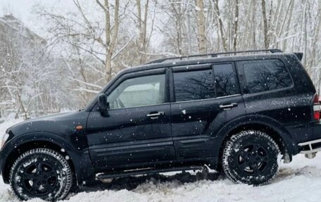 Mitsubishi Pajero III рестайлинг, 2001 год, 840 000 рублей, 17 фотография