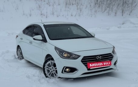 Hyundai Solaris II рестайлинг, 2019 год, 1 570 000 рублей, 2 фотография
