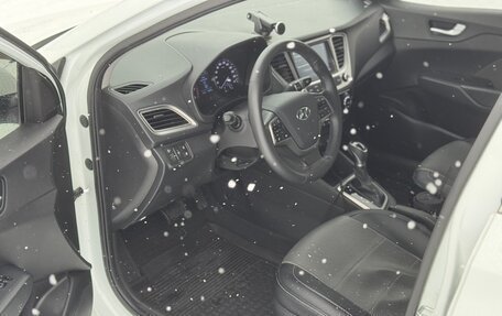 Hyundai Solaris II рестайлинг, 2019 год, 1 570 000 рублей, 8 фотография