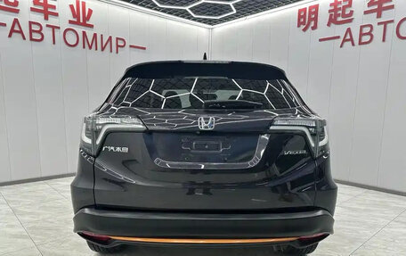 Honda Vezel, 2022 год, 1 353 017 рублей, 6 фотография