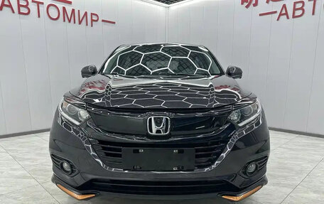 Honda Vezel, 2022 год, 1 353 017 рублей, 3 фотография
