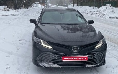 Toyota Camry, 2019 год, 2 650 000 рублей, 1 фотография