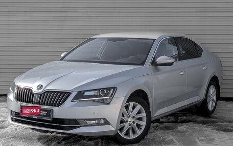 Skoda Superb III рестайлинг, 2018 год, 2 295 000 рублей, 1 фотография