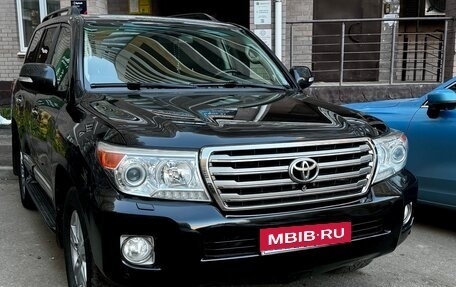 Toyota Land Cruiser 200, 2013 год, 3 490 000 рублей, 1 фотография