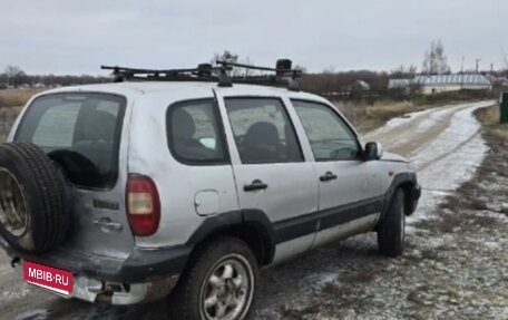 Chevrolet Niva I рестайлинг, 2004 год, 230 000 рублей, 1 фотография