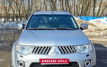 Mitsubishi Pajero Sport II рестайлинг, 2013 год, 2 600 000 рублей, 8 фотография