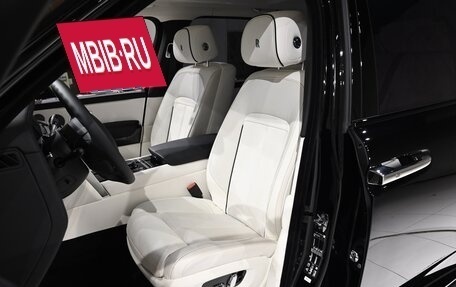 Rolls-Royce Cullinan, 2022 год, 32 800 000 рублей, 11 фотография