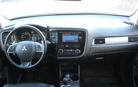 Mitsubishi Outlander III рестайлинг 3, 2014 год, 1 537 000 рублей, 7 фотография