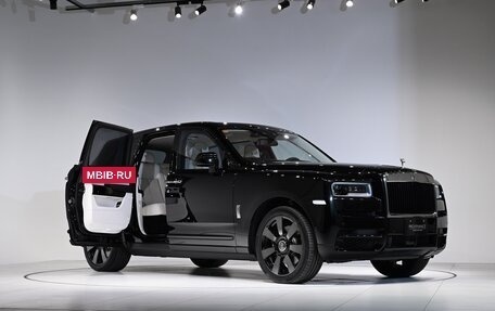 Rolls-Royce Cullinan, 2022 год, 32 800 000 рублей, 25 фотография