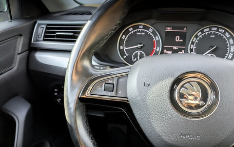 Skoda Superb III рестайлинг, 2018 год, 2 295 000 рублей, 29 фотография