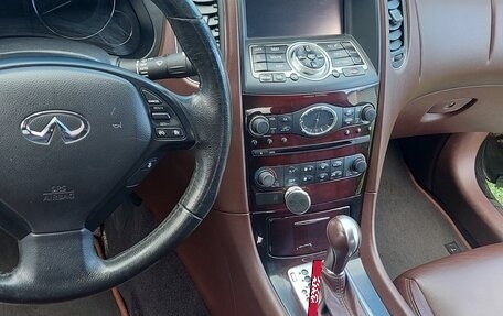 Infiniti QX50 I рестайлинг, 2013 год, 1 600 000 рублей, 24 фотография