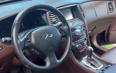 Infiniti QX50 I рестайлинг, 2013 год, 1 600 000 рублей, 26 фотография