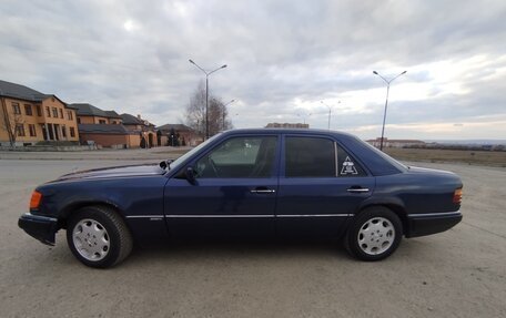 Mercedes-Benz E-Класс, 1995 год, 250 000 рублей, 9 фотография