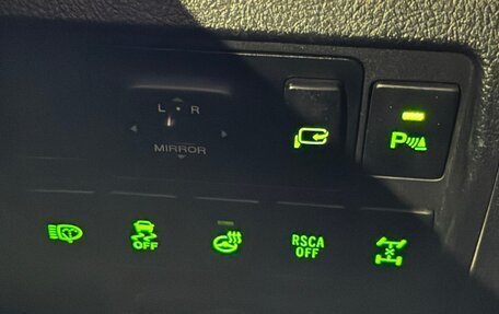 Toyota Land Cruiser 200, 2013 год, 3 490 000 рублей, 4 фотография