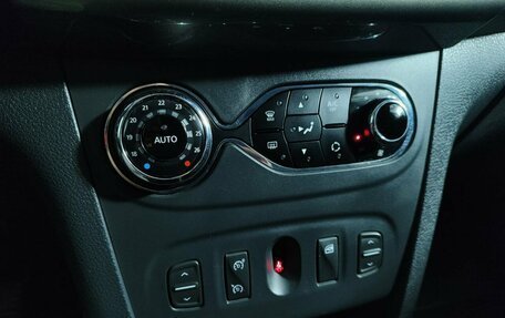 Renault Sandero II рестайлинг, 2017 год, 965 000 рублей, 13 фотография