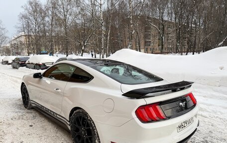 Ford Mustang VI рестайлинг, 2019 год, 3 900 000 рублей, 2 фотография