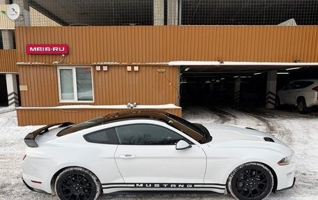 Ford Mustang VI рестайлинг, 2019 год, 3 900 000 рублей, 3 фотография