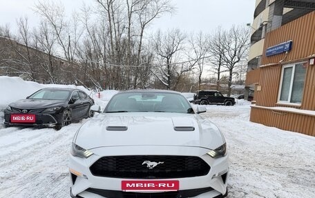 Ford Mustang VI рестайлинг, 2019 год, 3 900 000 рублей, 5 фотография