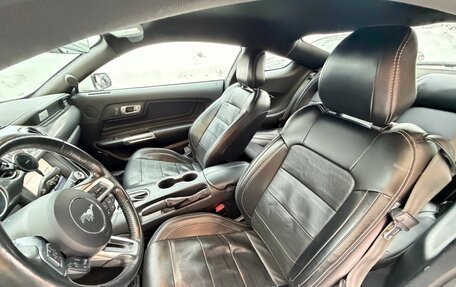 Ford Mustang VI рестайлинг, 2019 год, 3 900 000 рублей, 10 фотография